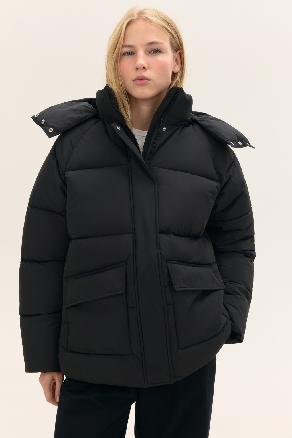 Куртка стеганая со съемным капюшоном - цвет черный - 1