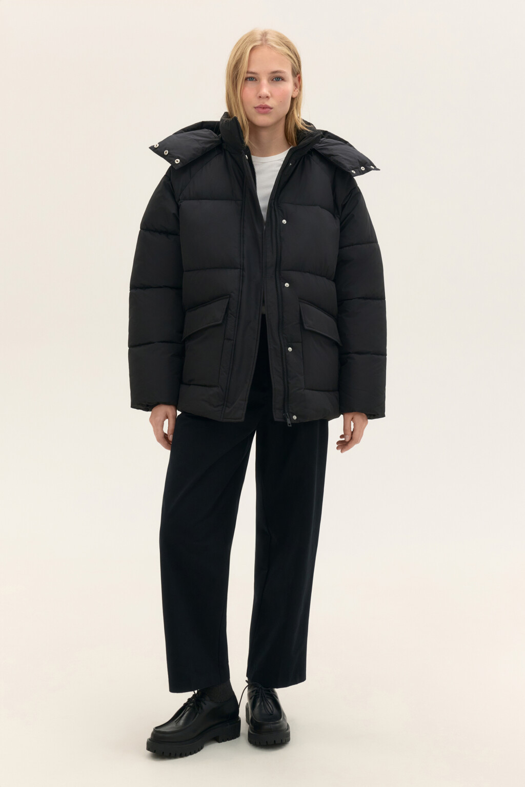Куртка стеганая со съемным капюшоном - цвет черный - 4