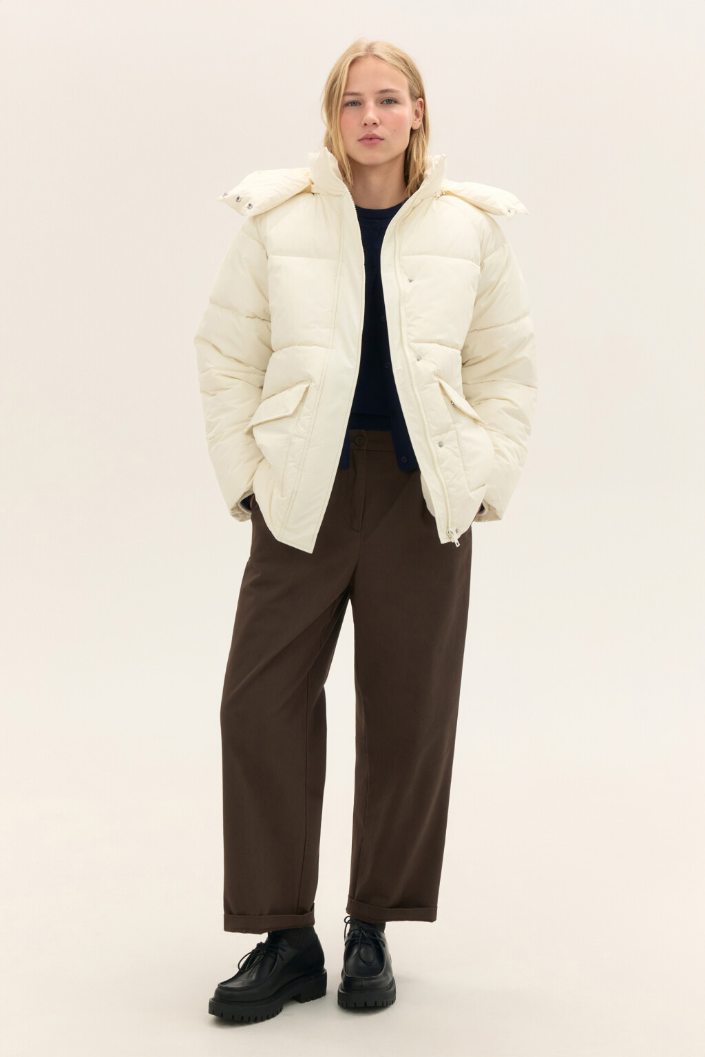 Куртка стеганая со съемным капюшоном - цвет молочный - 4