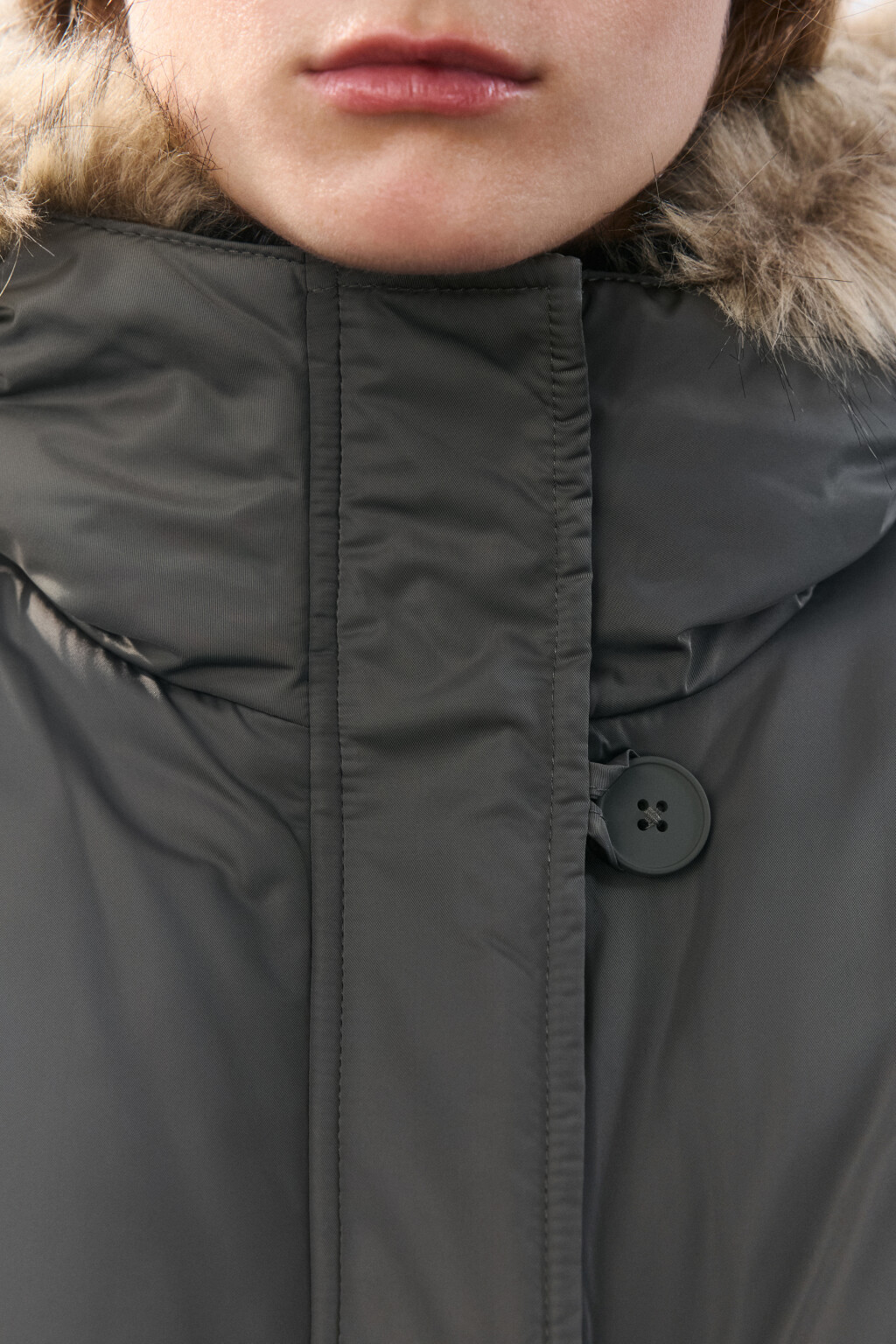 Куртка-парка короткая с опушкой - цвет зеленый - 5