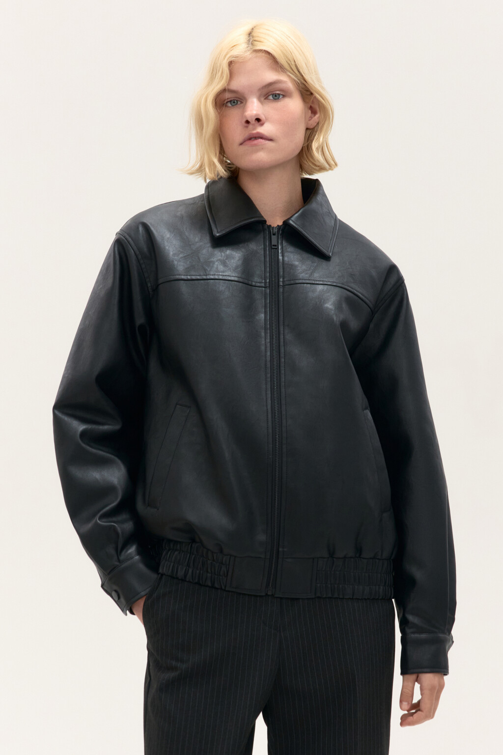 Куртка-бомбер с отложным воротником - цвет черный - 3