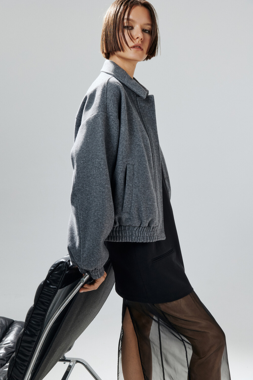 Куртка-бомбер из драповой ткани - цвет серый - 2