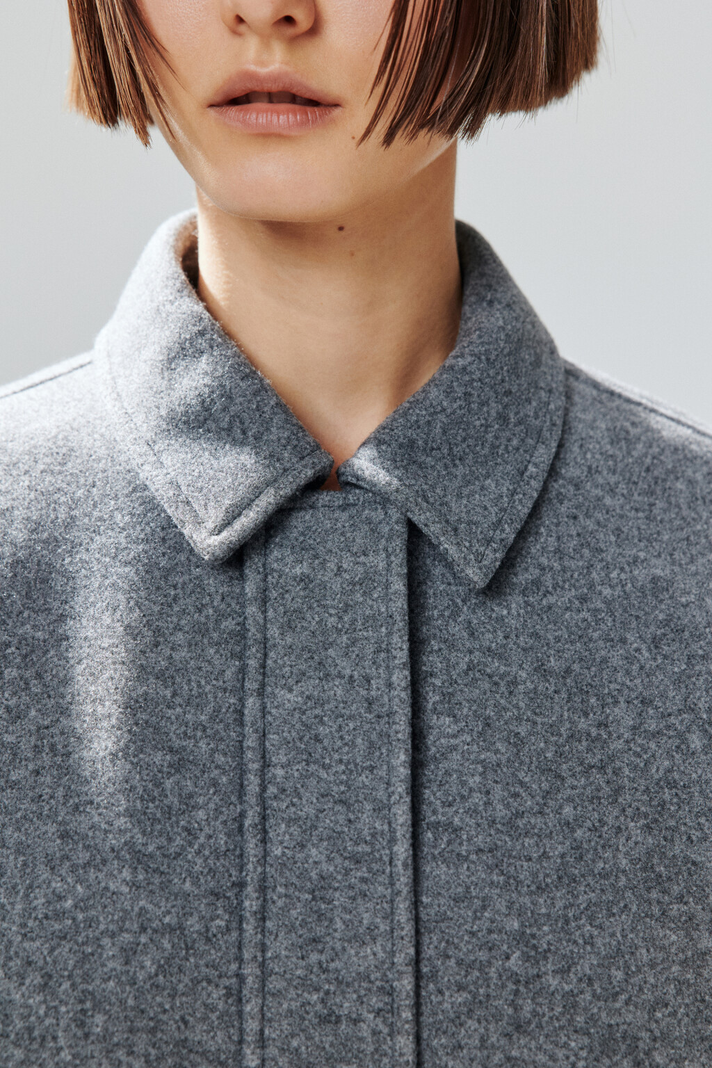 Куртка-бомбер из драповой ткани - цвет серый - 6