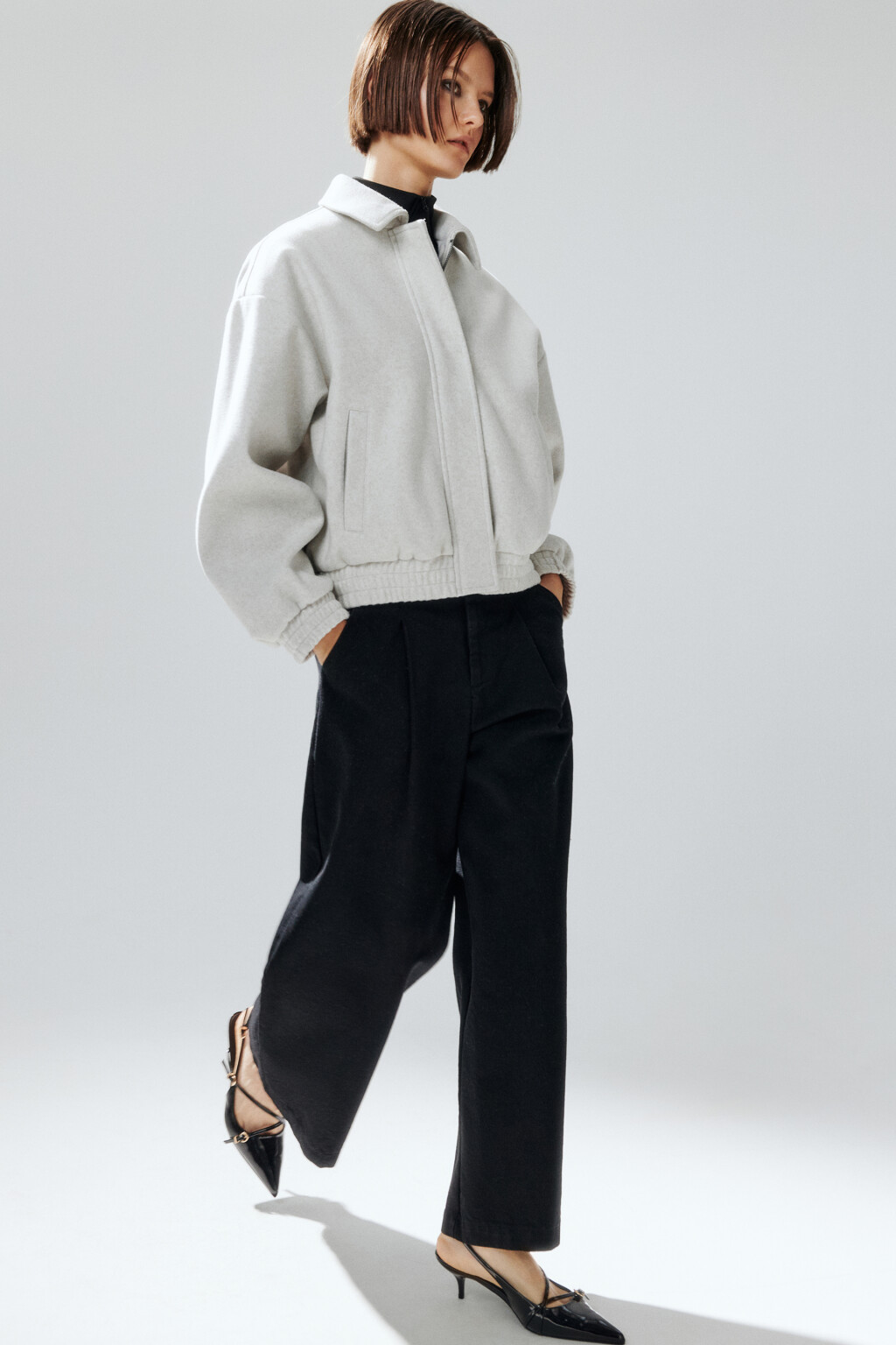 Куртка-бомбер из драповой ткани - цвет молочный - 2