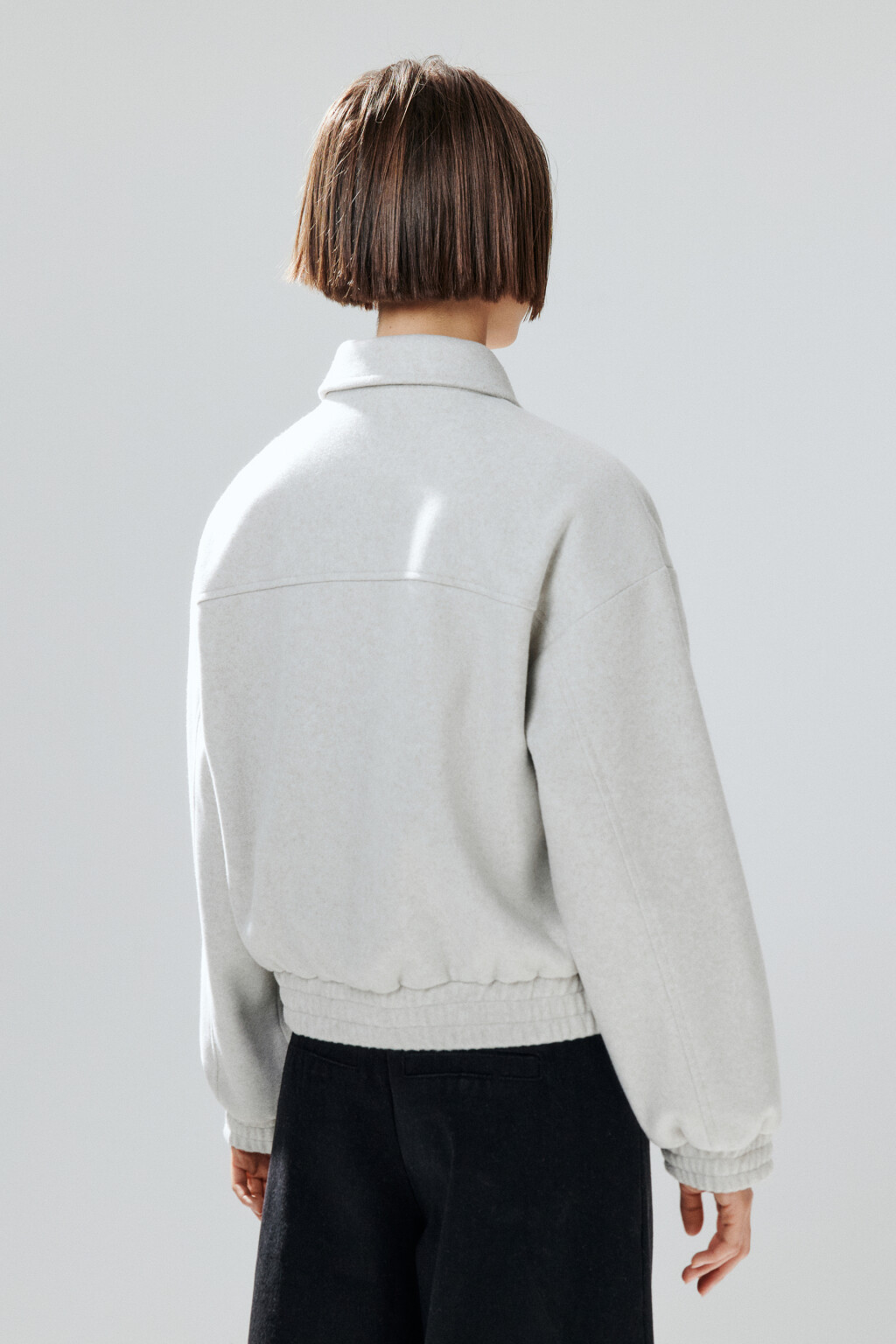 Куртка-бомбер из драповой ткани - цвет молочный - 5