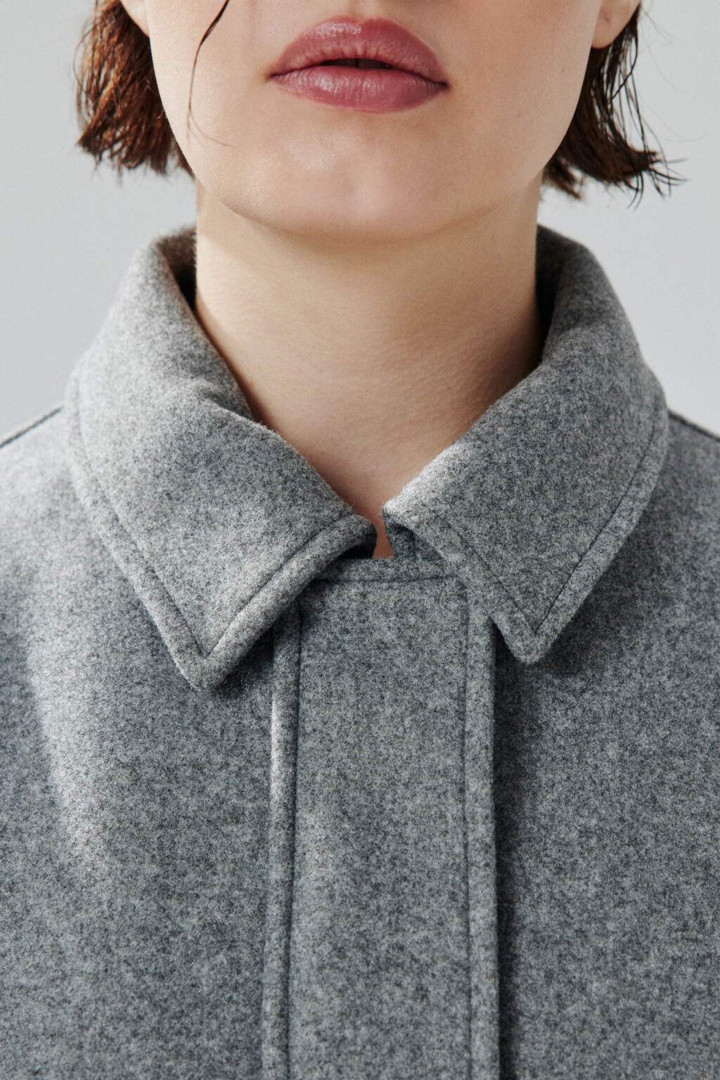 Куртка-бомбер из драповой ткани - цвет серый - 5