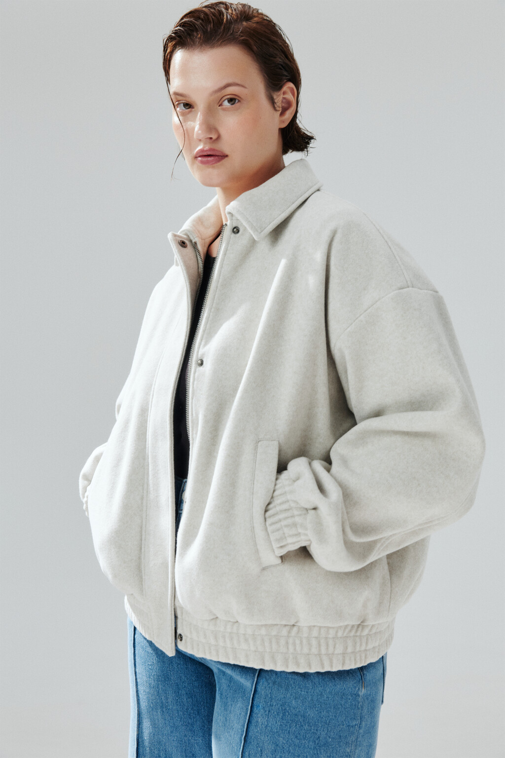 Куртка-бомбер из драповой ткани - цвет молочный - 1