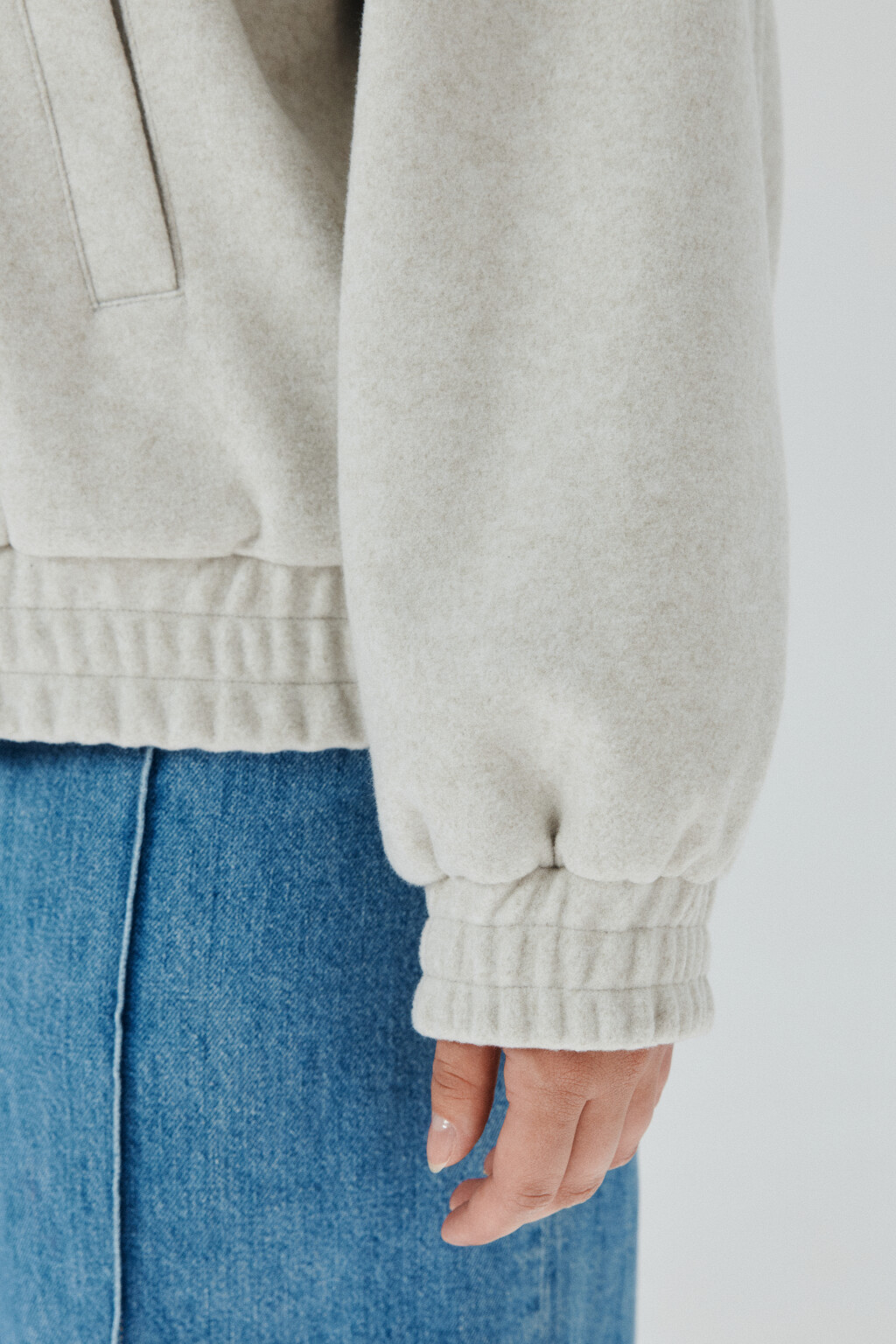 Куртка-бомбер из драповой ткани - цвет молочный - 6