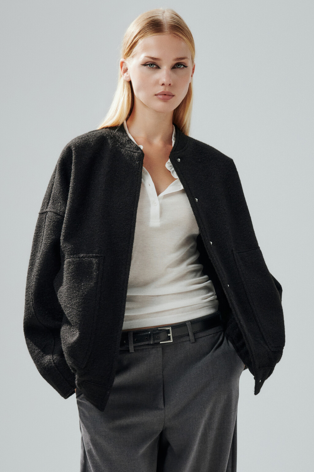 Куртка-бомбер из драповой ткани - цвет черный - 2