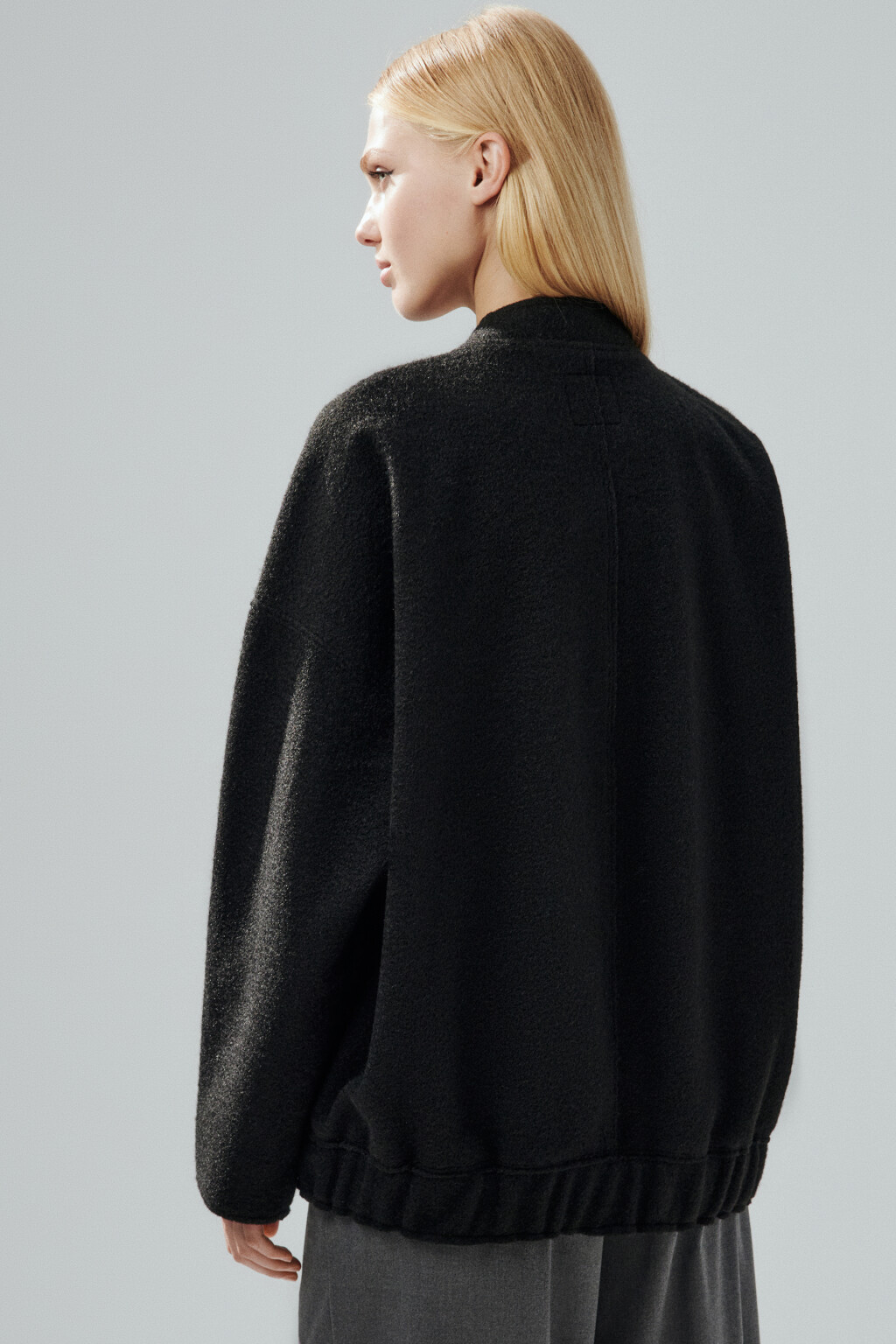 Куртка-бомбер из драповой ткани - цвет черный - 4