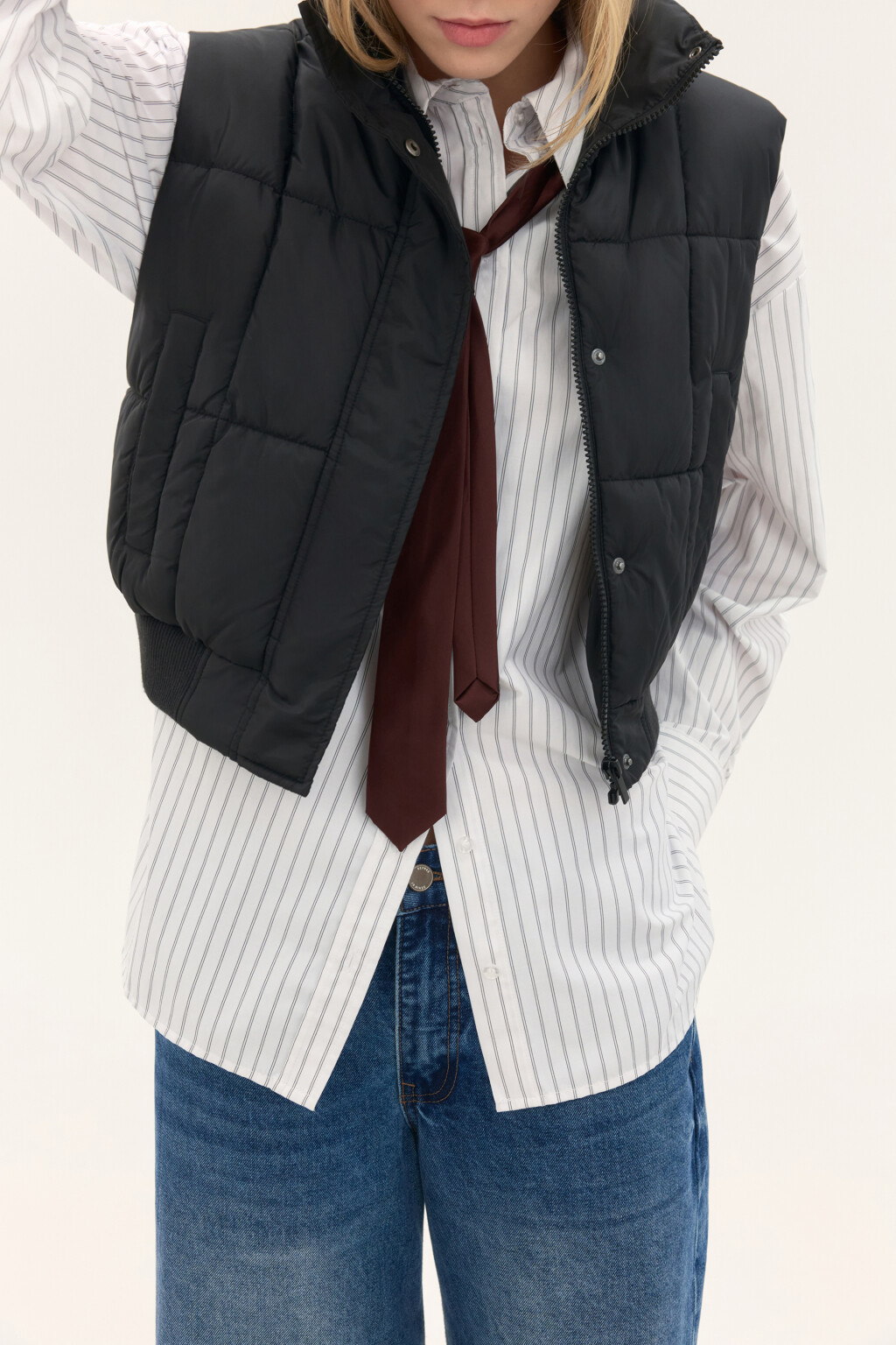 Жилет стеганый на утеплителе - цвет черный - 1
