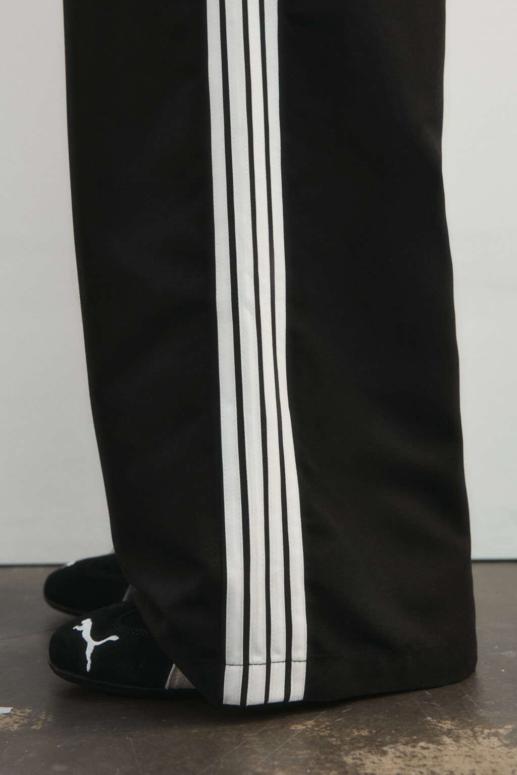 Брюки спортивные с лампасами - цвет черный - 8