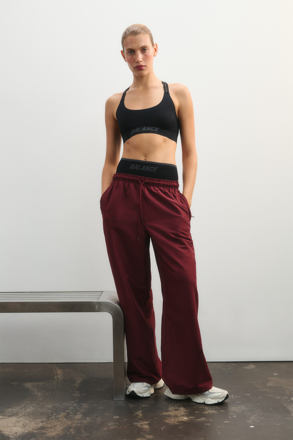 Брюки спортивные с лампасами - цвет бордовый - 5