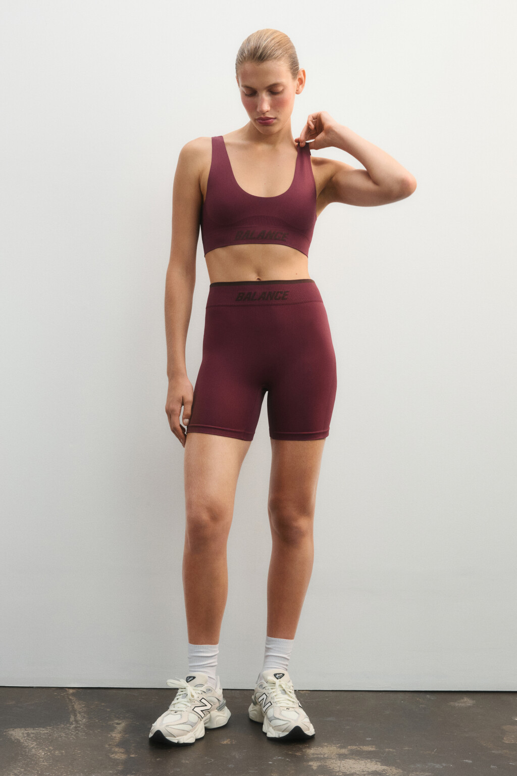 Шорты-велосипедки с надписью - цвет бордовый - 4