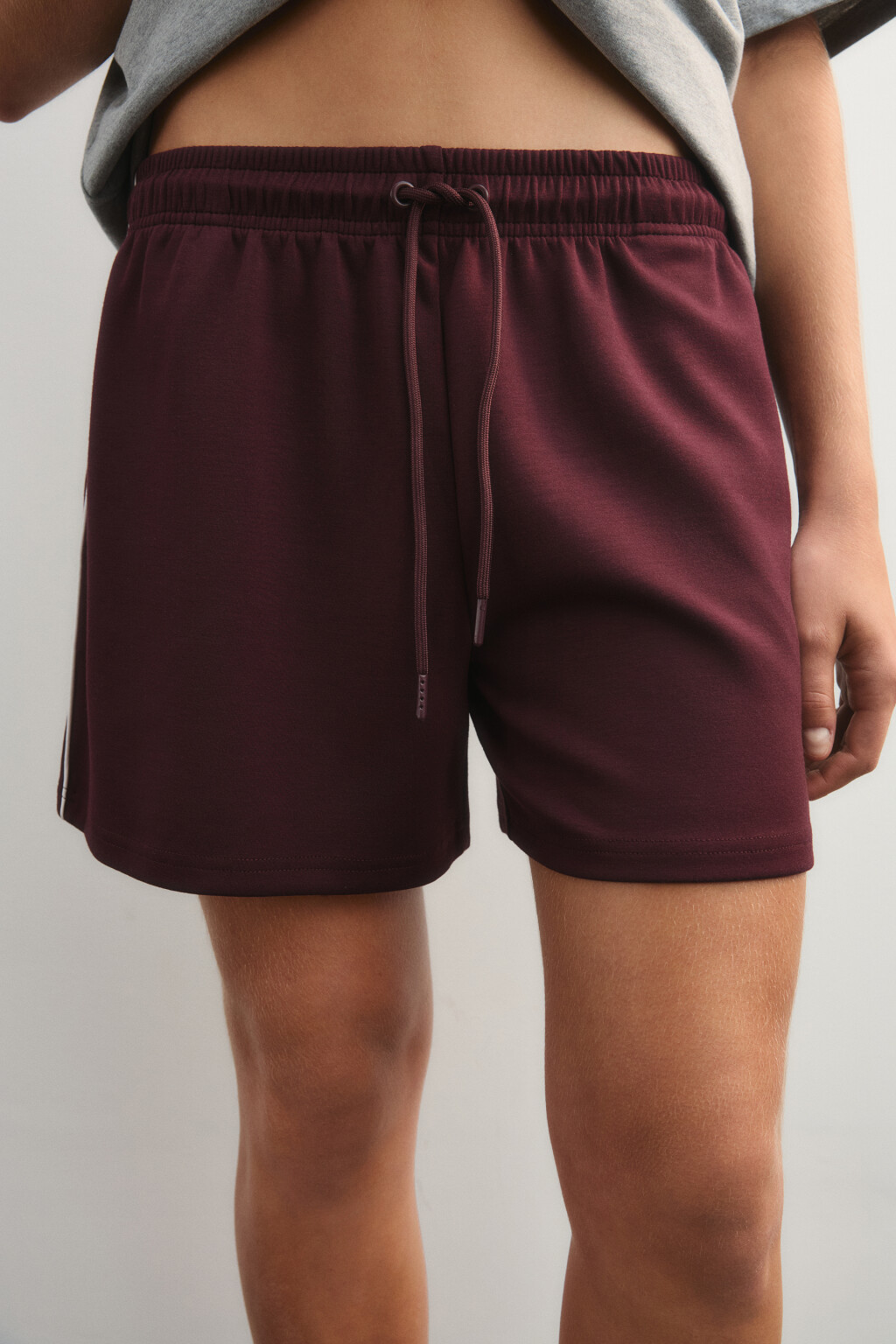 Шорты спортивные с лампасами - цвет бордовый - 7