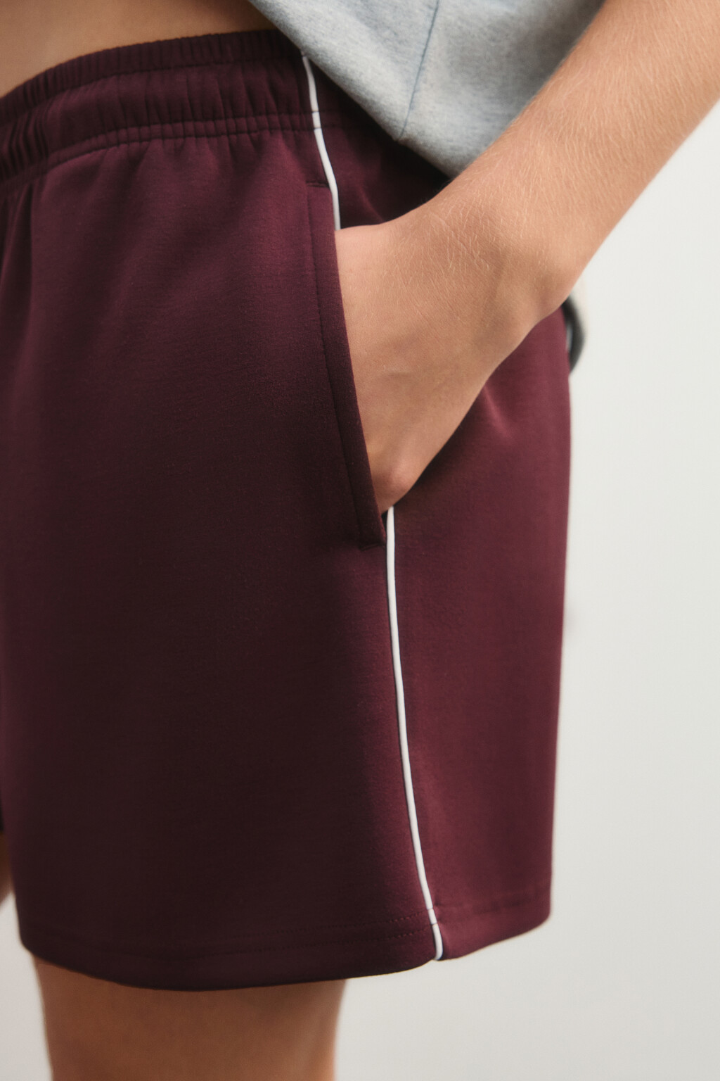 Шорты спортивные с лампасами - цвет бордовый - 8