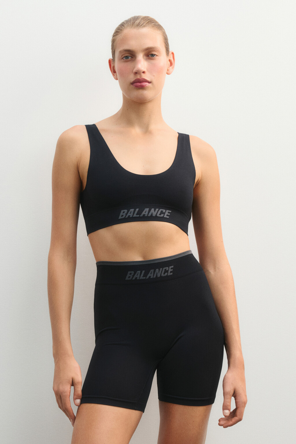 Топ-майка спортивный с надписью - цвет черный - 2