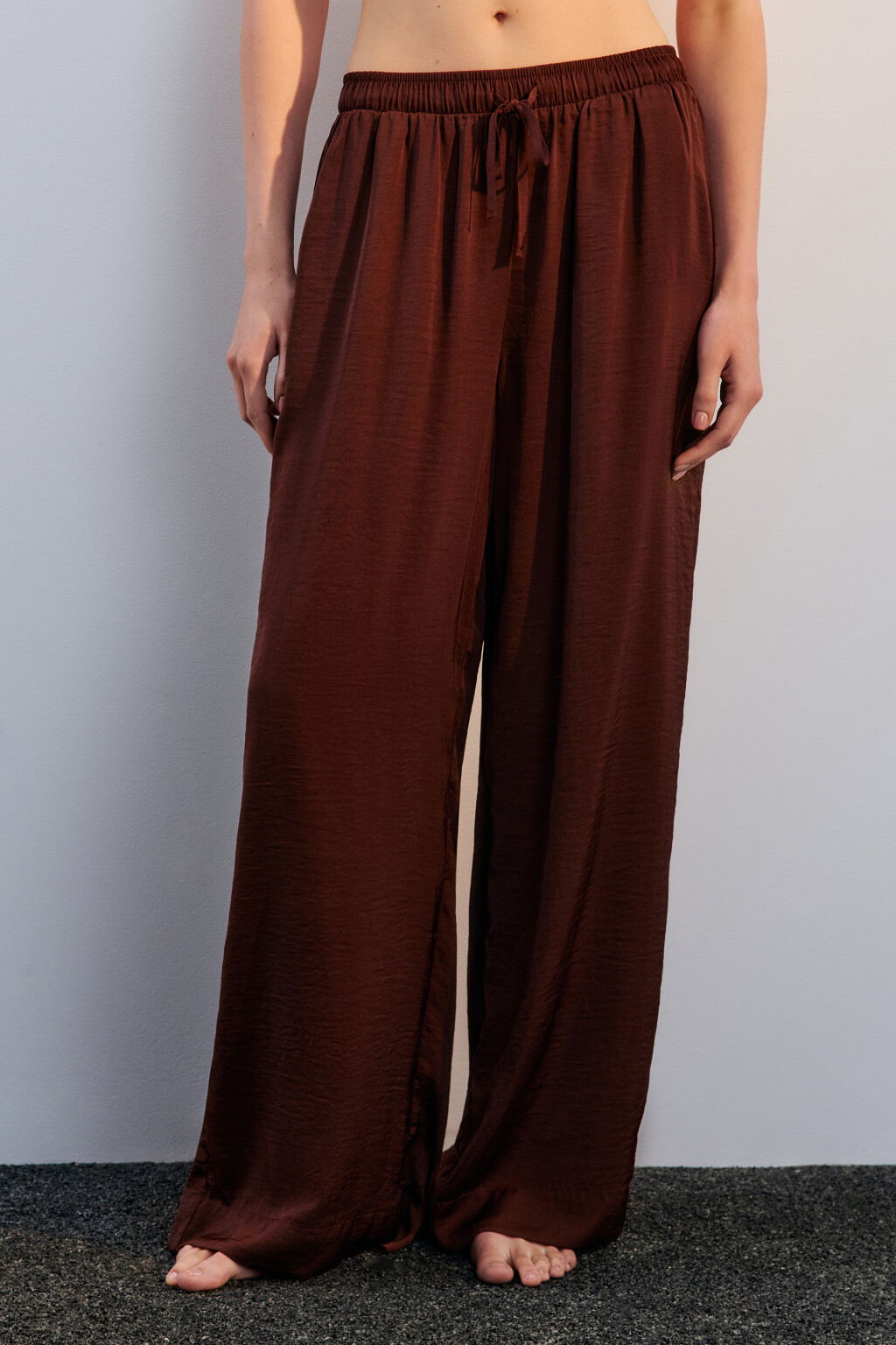 Брюки домашние атласные - цвет коричневый - 2