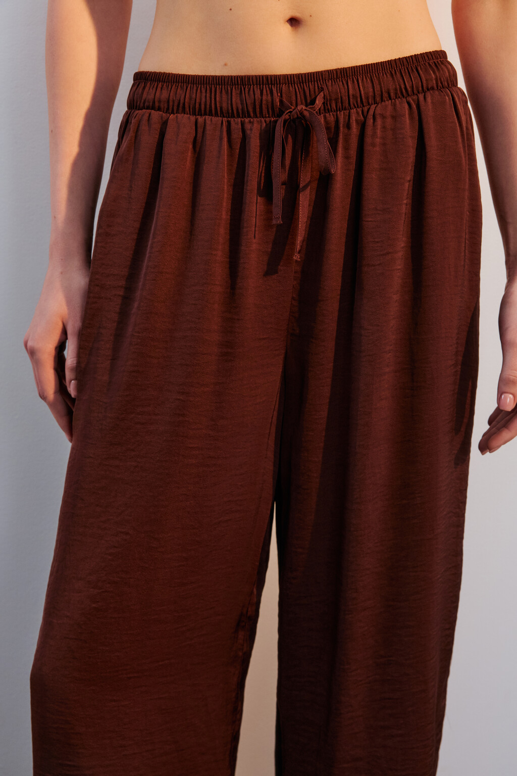 Брюки домашние атласные - цвет коричневый - 5