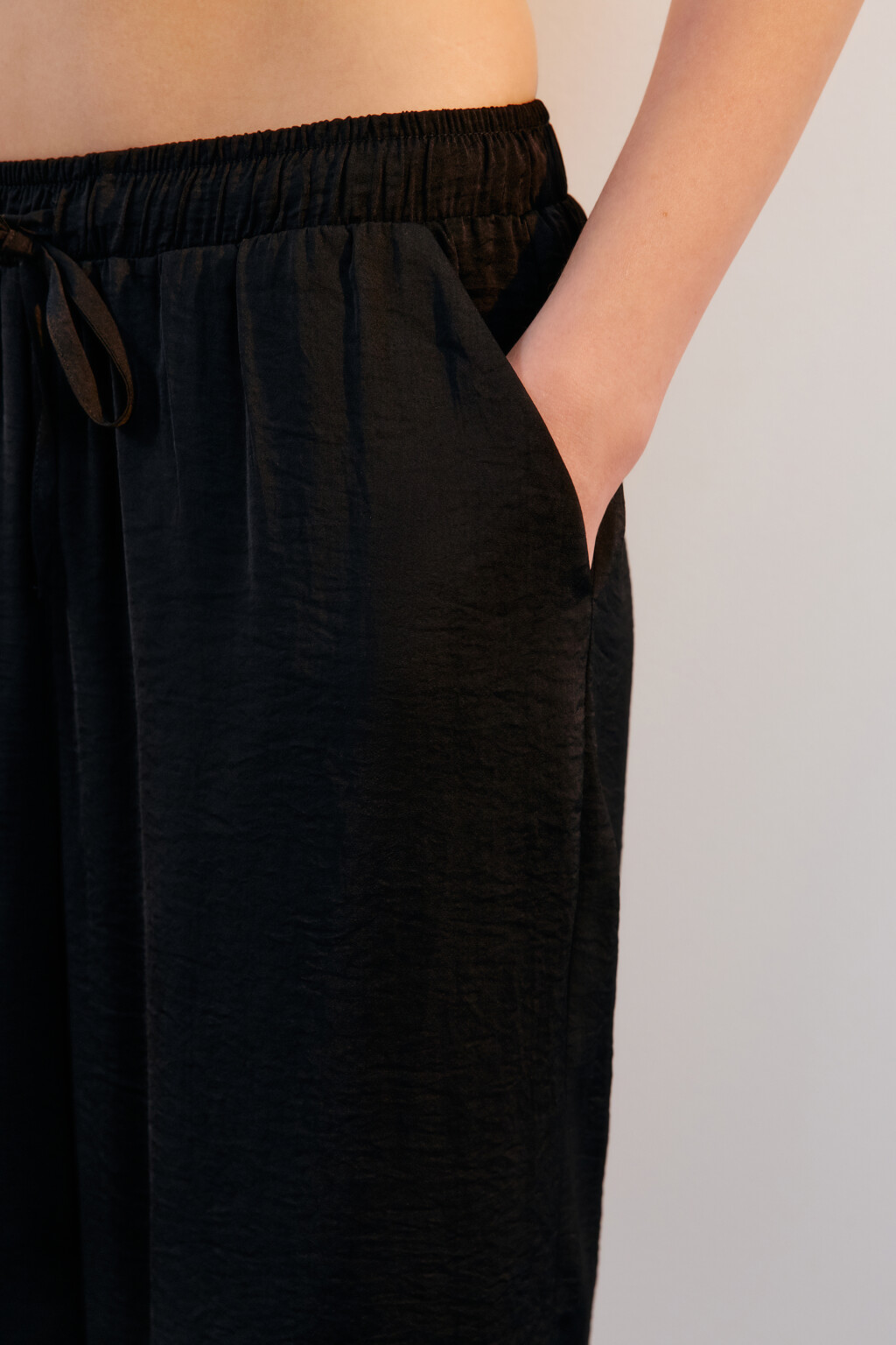Брюки домашние атласные - цвет черный - 6