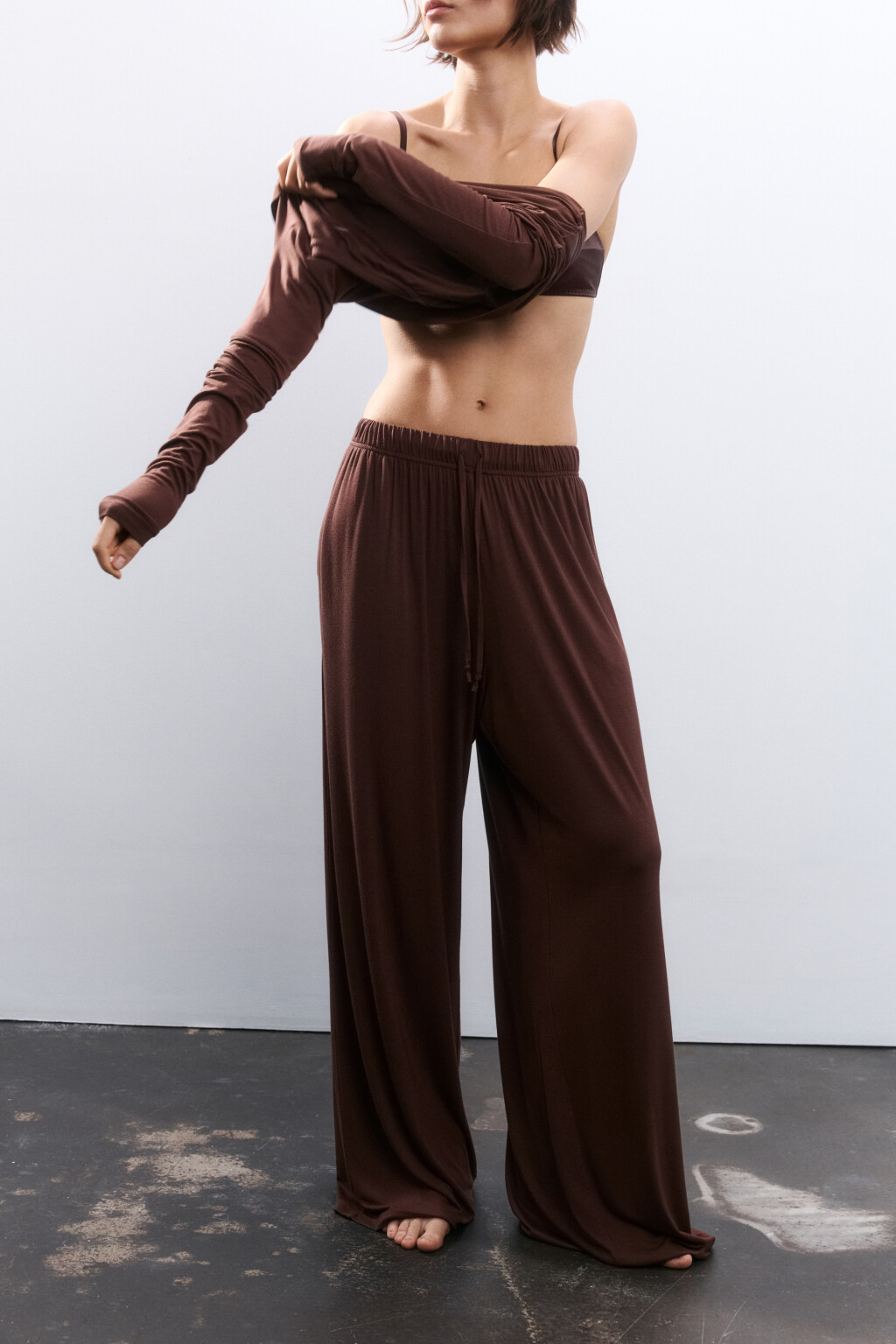 Брюки домашние широкие из вискозы - цвет коричневый - 2
