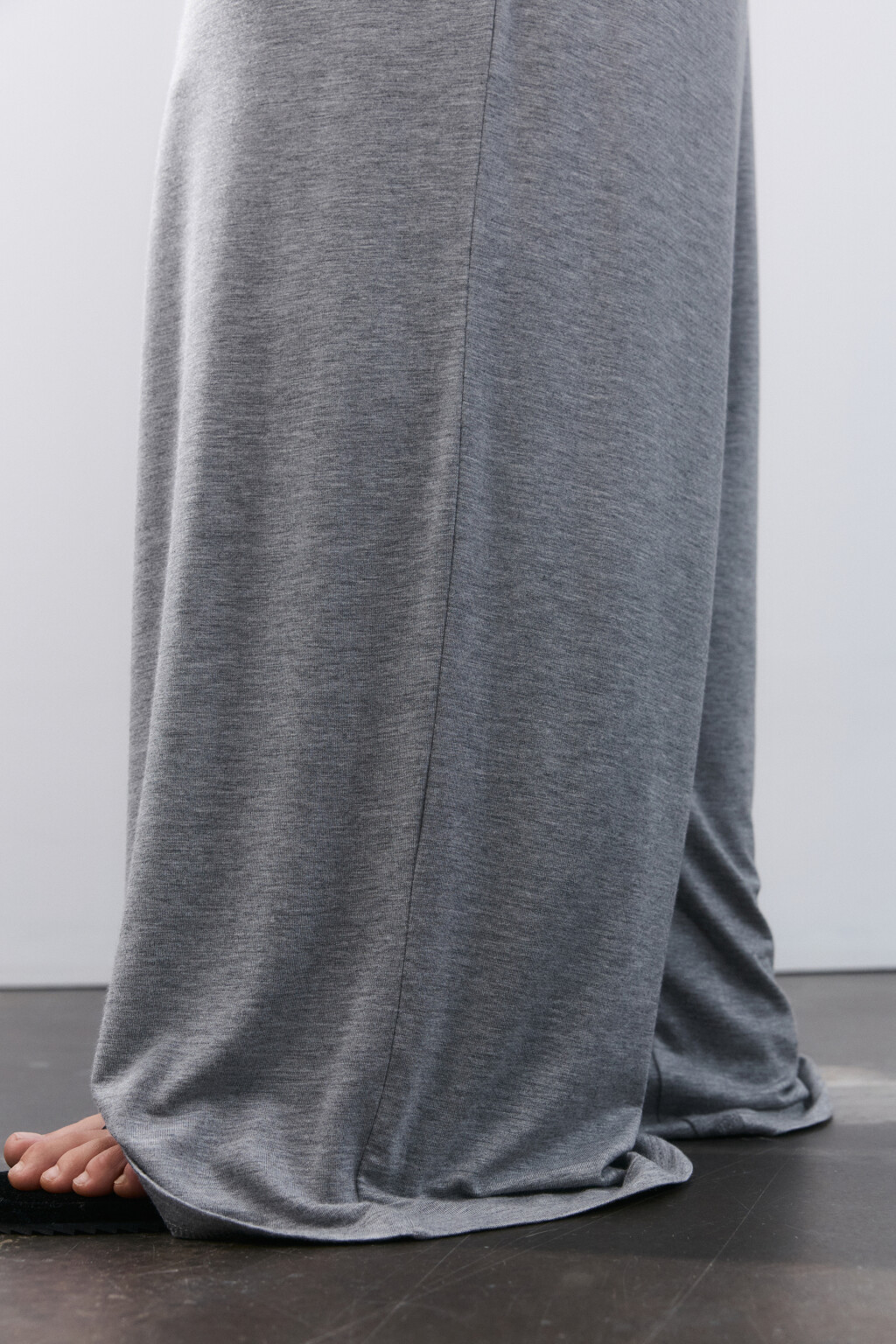 Брюки домашние широкие из вискозы - цвет серый - 5