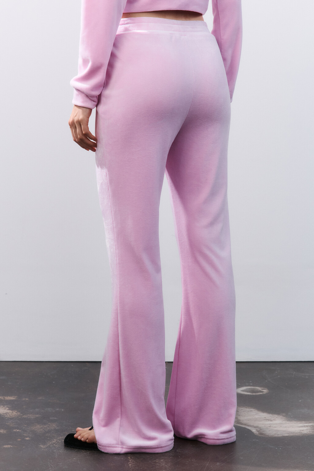 Брюки клеш домашние из велюра - цвет розовый - 3