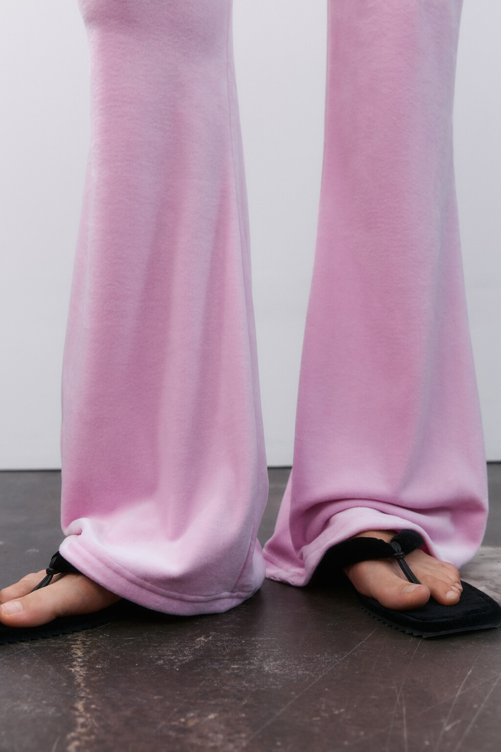 Брюки клеш домашние из велюра - цвет розовый - 6