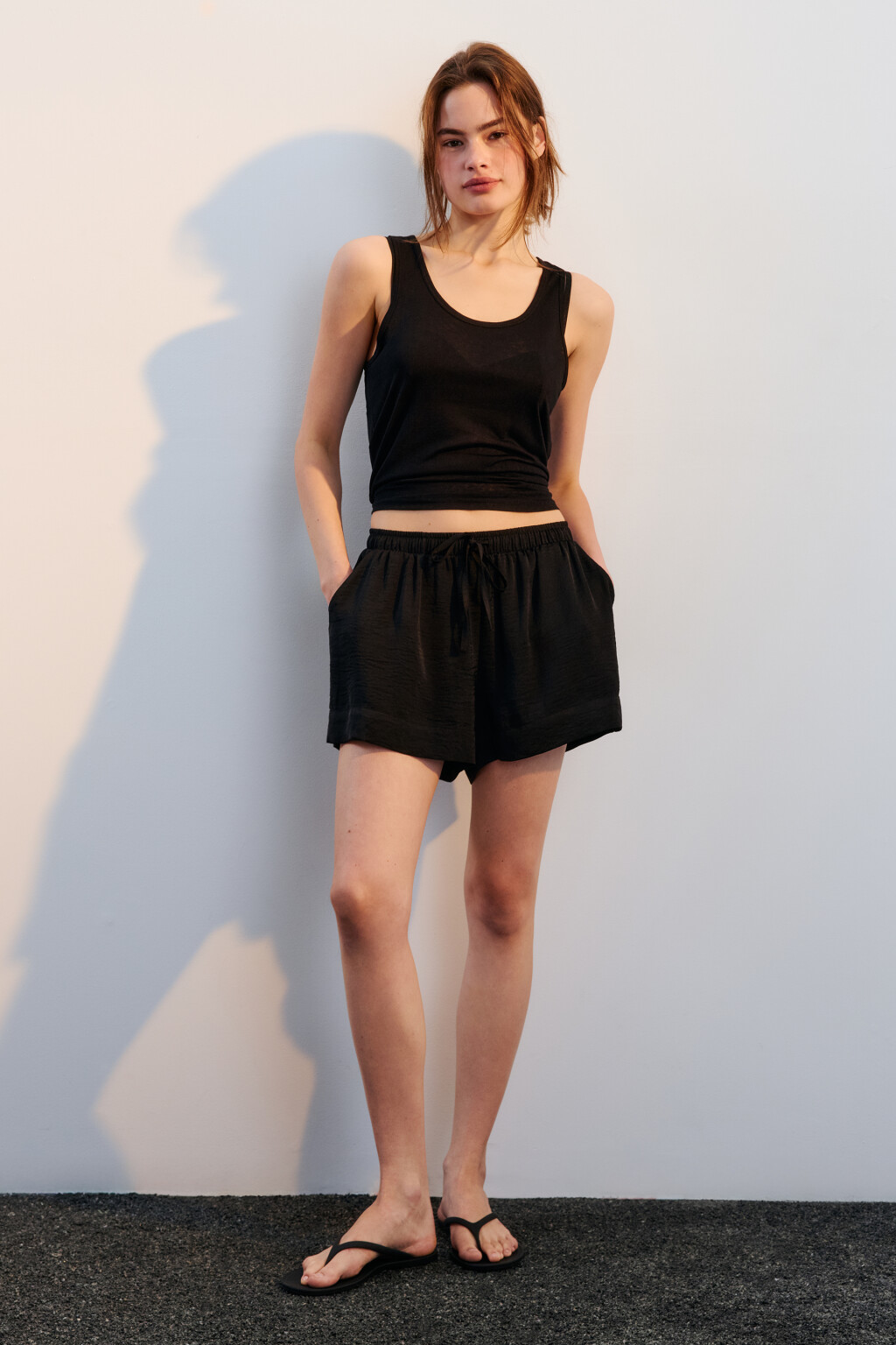 Шорты домашние атласные - цвет черный - 4