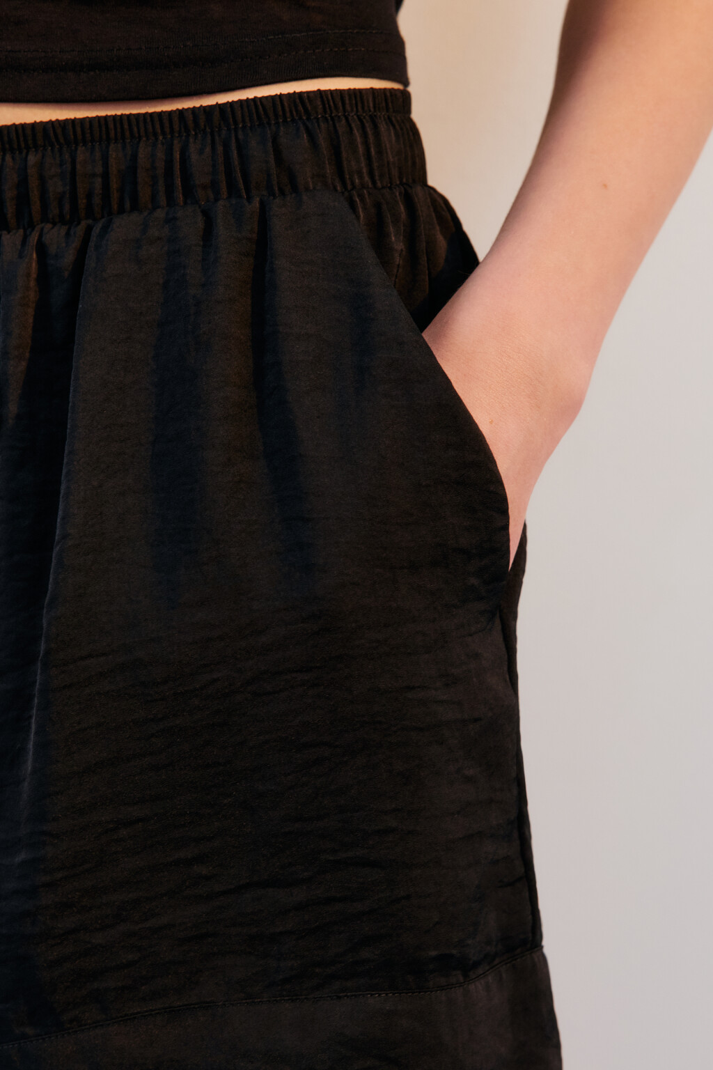 Шорты домашние атласные - цвет черный - 6