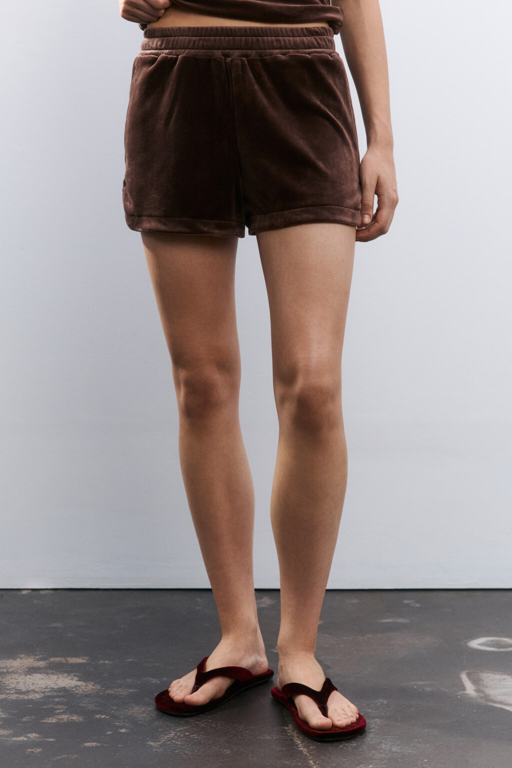 Шорты домашние из велюра - цвет коричневый - 2