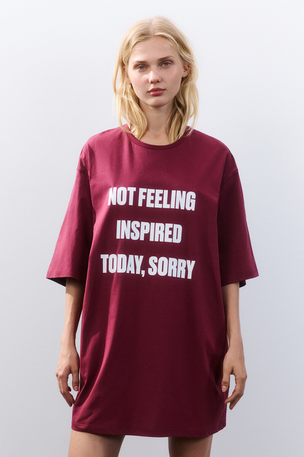 Платье-футболка домашнее с принтом - цвет бордовый - 2