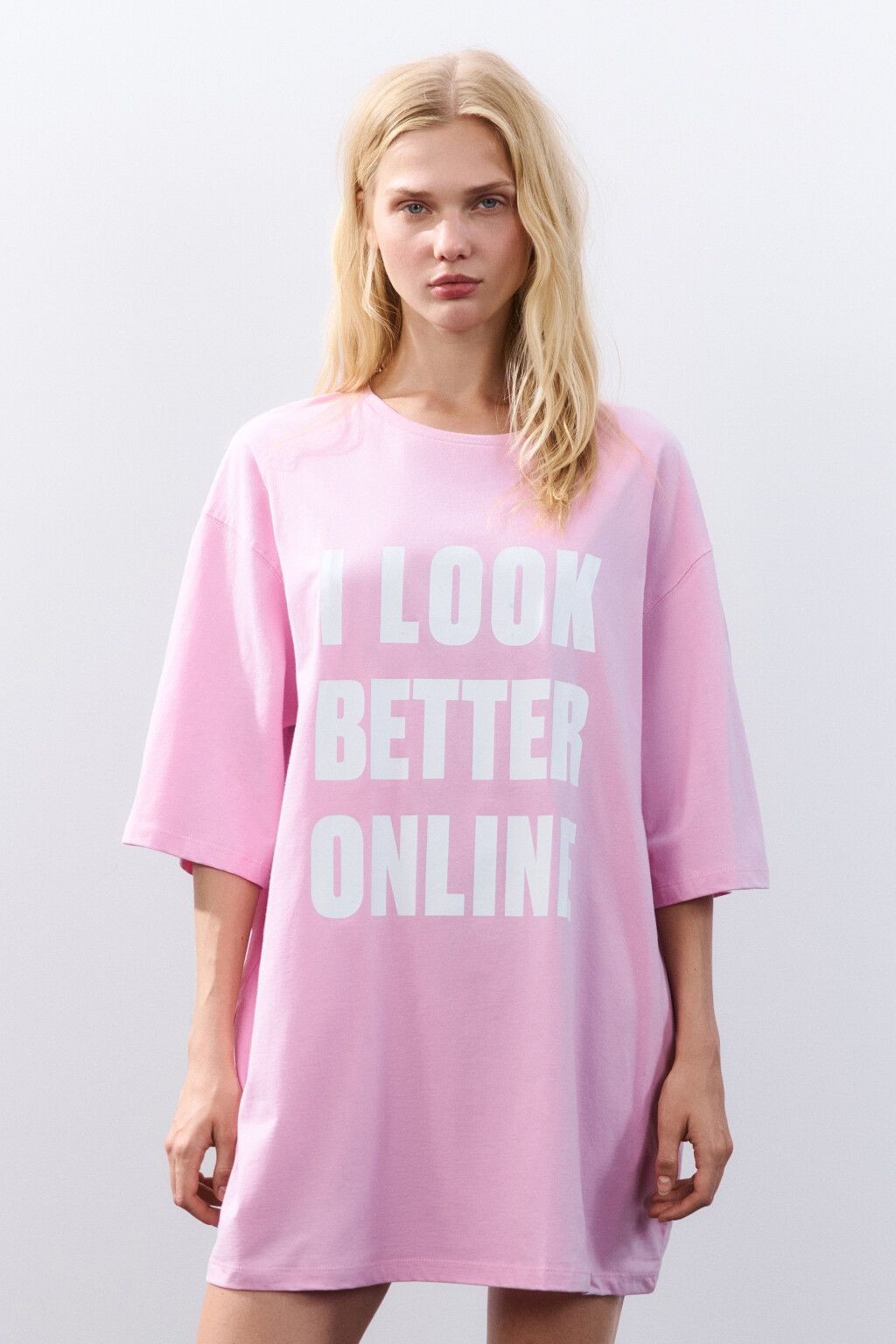 Платье-футболка домашнее с принтом - цвет розовый - 2