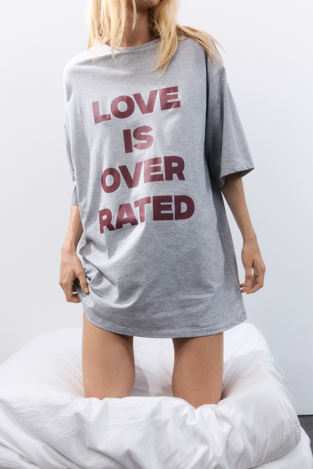 Платье-футболка домашнее с принтом - цвет серый - 1