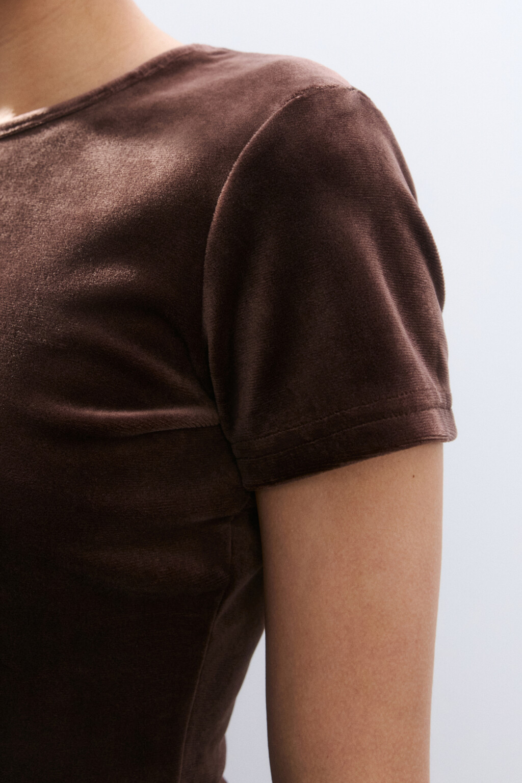 Футболка домашняя из велюра - цвет коричневый - 6