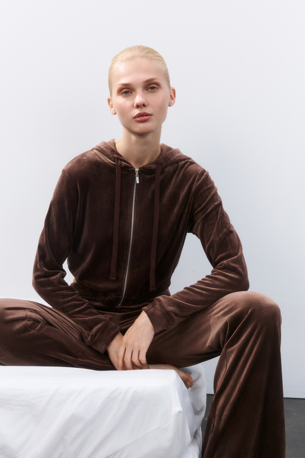 Толстовка домашняя из велюра - цвет коричневый - 1