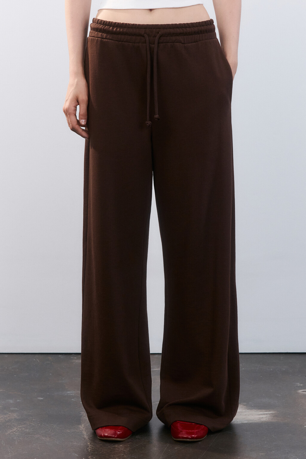 Брюки широкие трикотажные из футера - цвет коричневый - 2