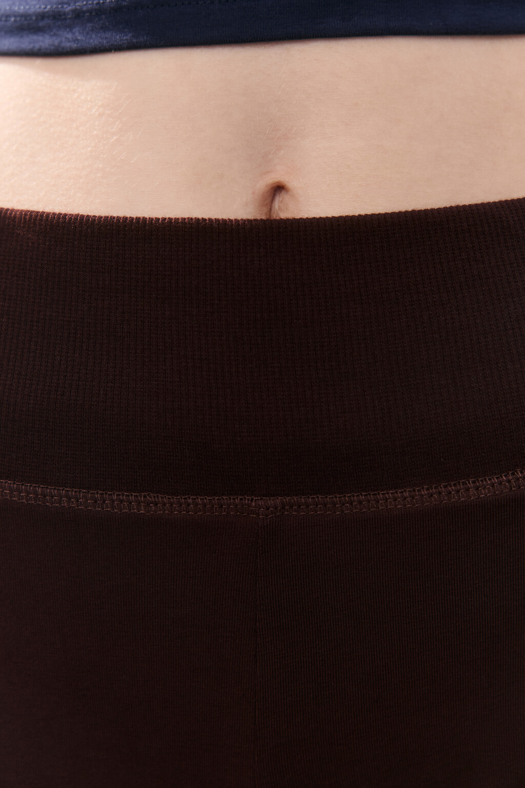 Брюки клеш трикотажные - цвет коричневый - 5