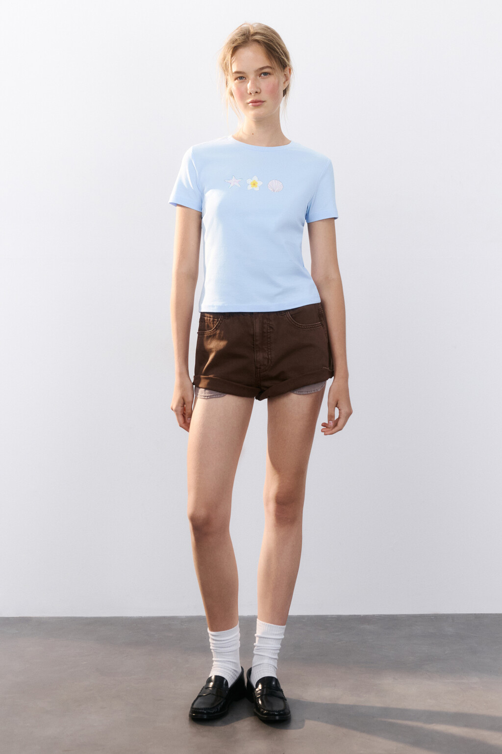 Футболка облегающая с принтом - цвет голубой - 4