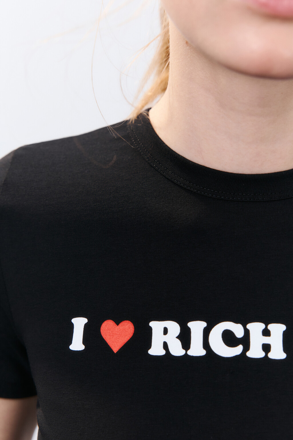 Футболка укороченная с принтом - цвет черный - 6