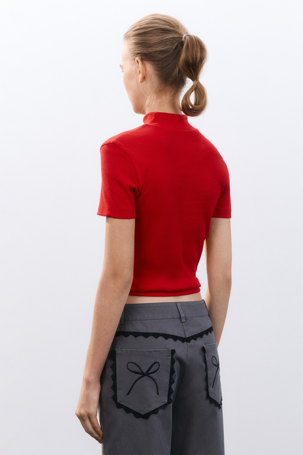 Топ-футболка с воротником-стойкой - цвет красный - 3