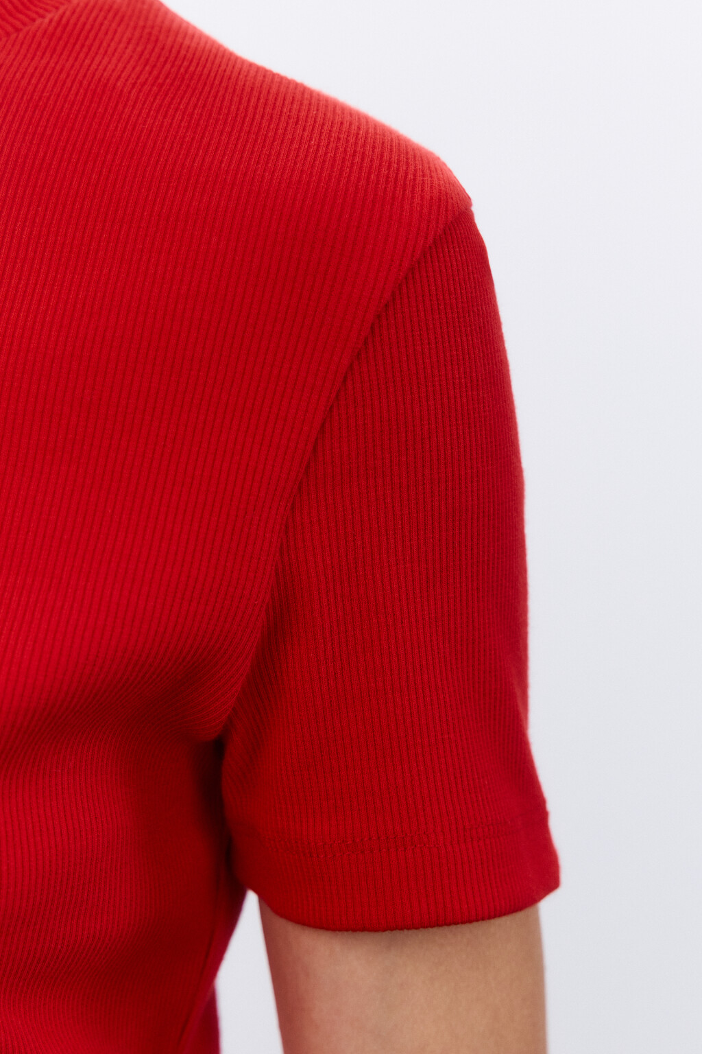 Топ-футболка с воротником-стойкой - цвет красный - 6