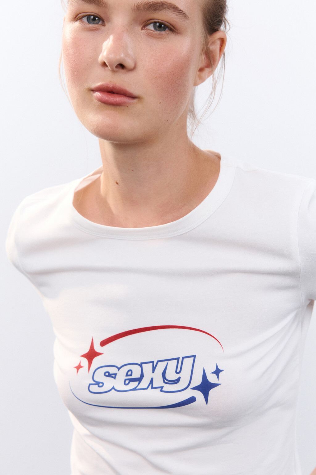 Футболка облегающая с принтом - цвет белый - 1