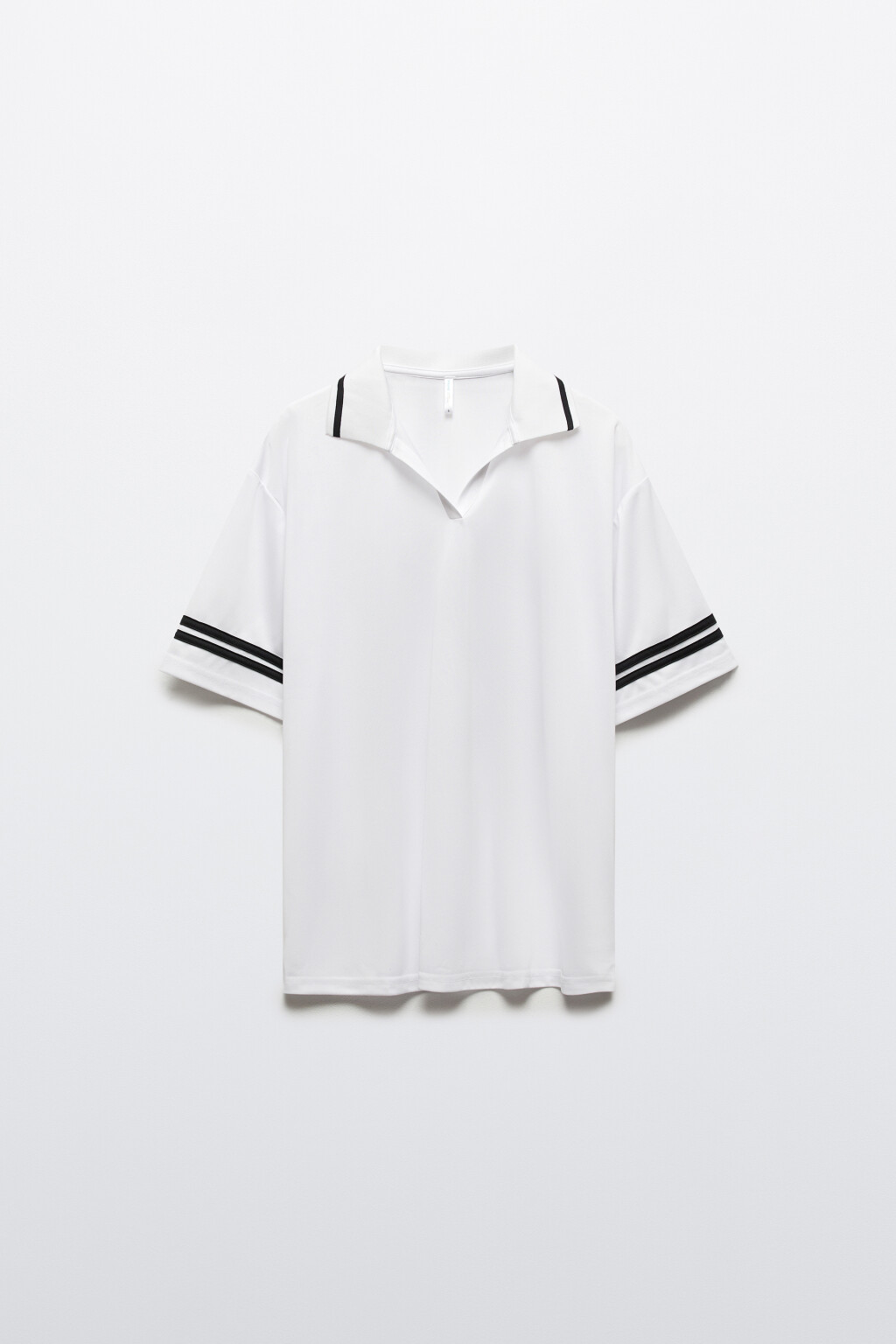 Футболка-поло с декором из страз - цвет белый - 7
