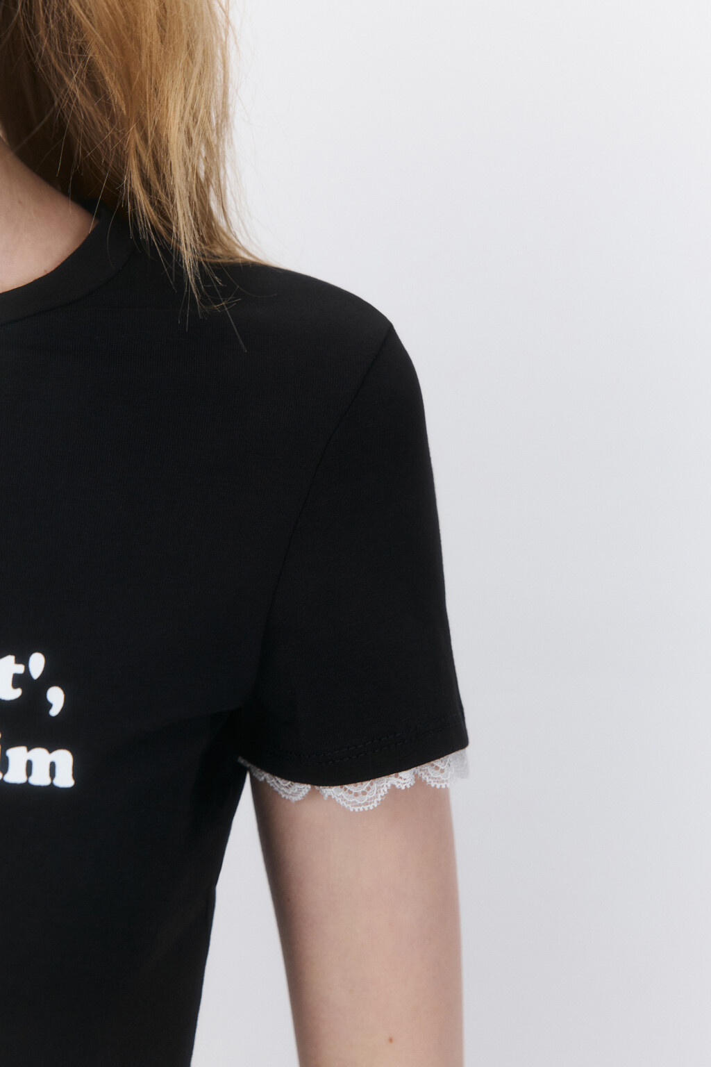 Футболка с принтом и кружевом - цвет черный - 6