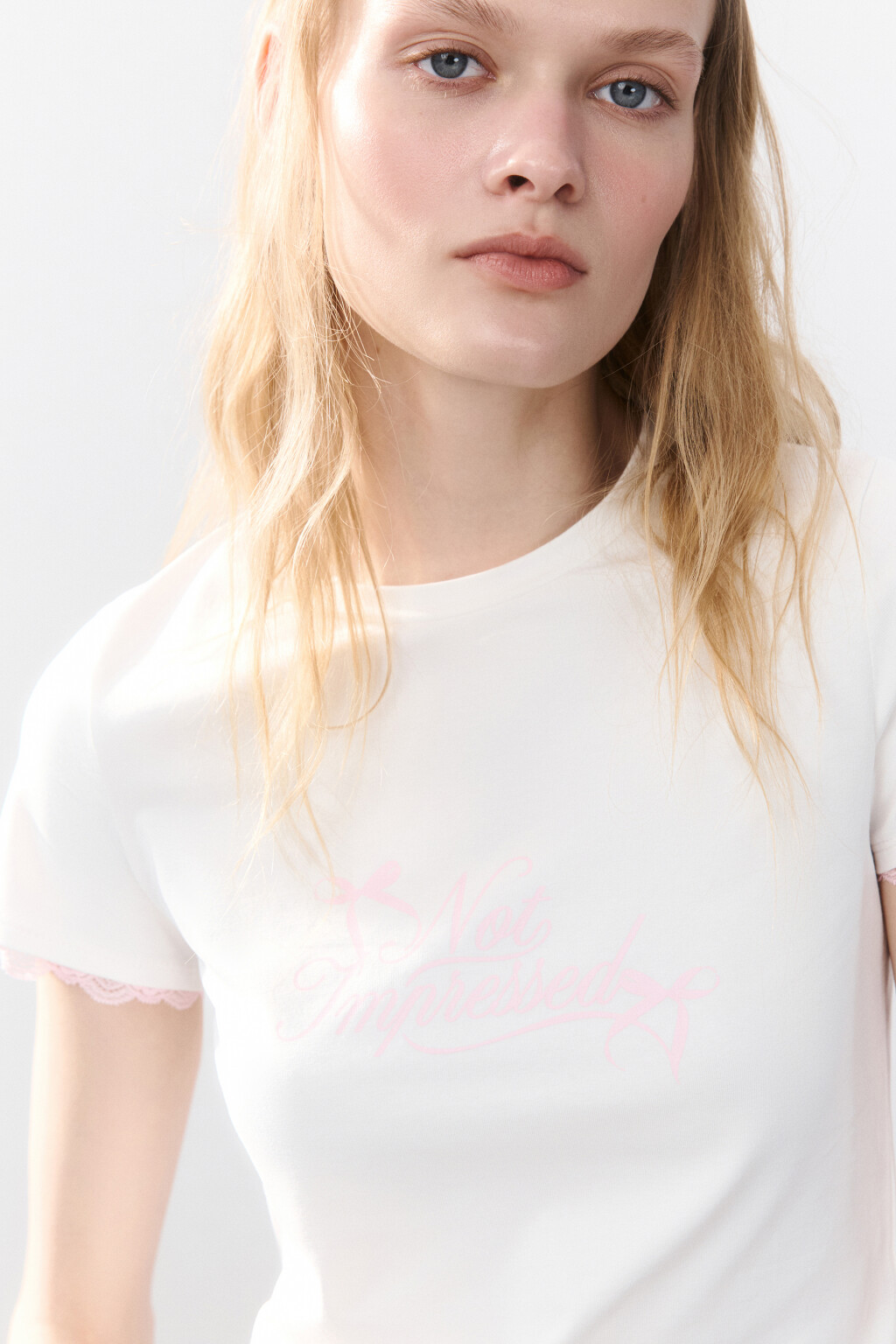 Футболка с принтом и кружевом - цвет белый - 2