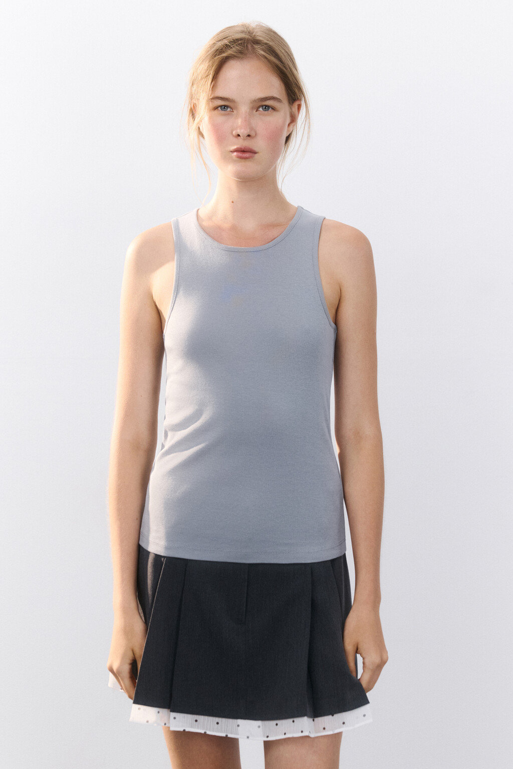 Майка из гладкого трикотажа - цвет серый - 2