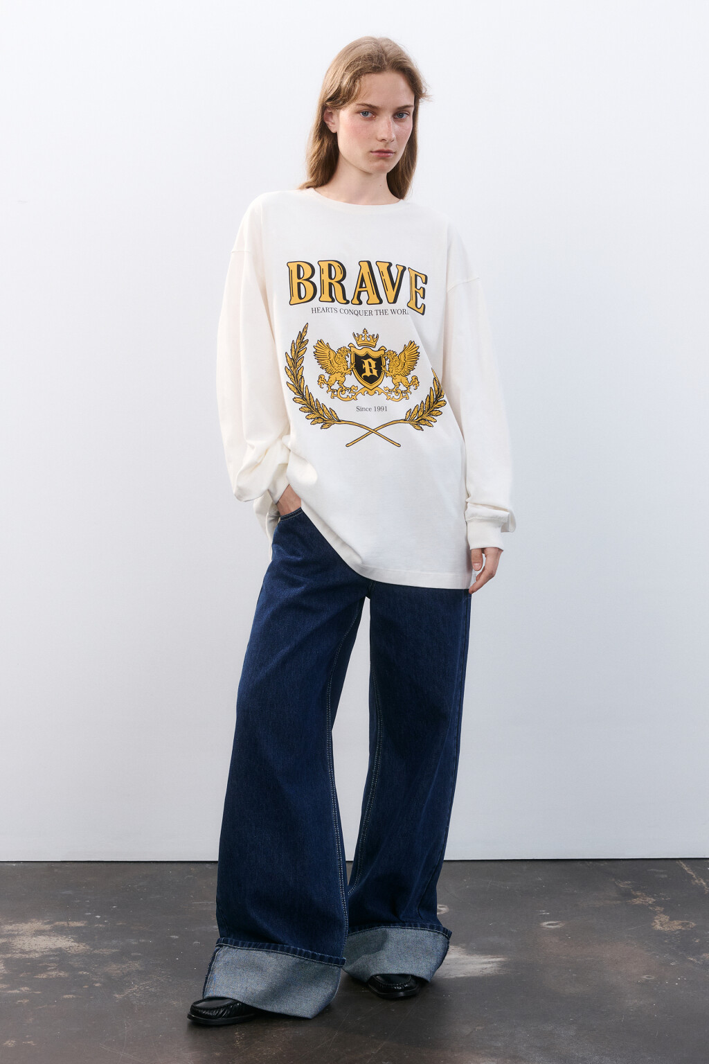 Лонгслив с университетским принтом - цвет бежевый - 5