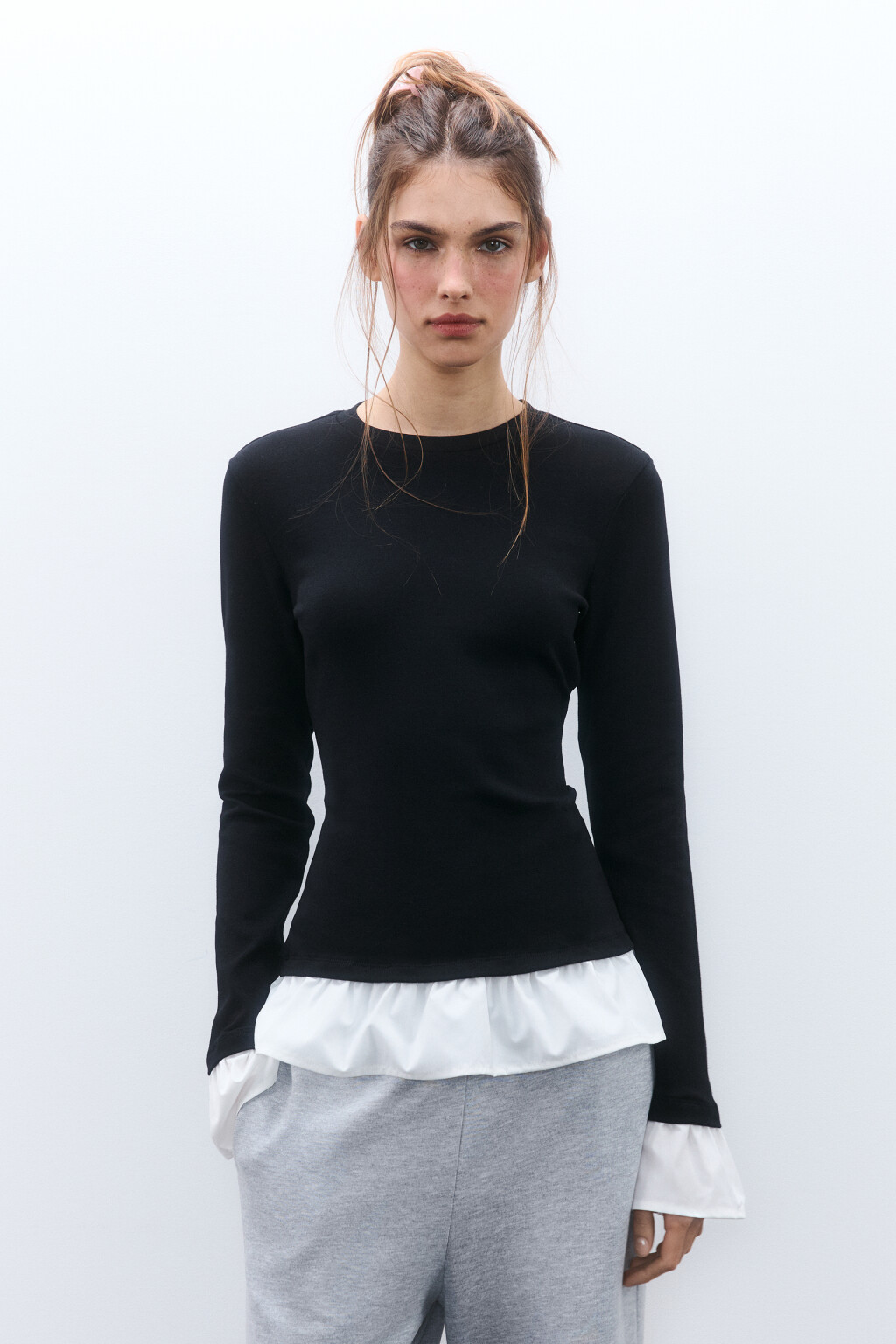 Лонгслив облегающий с оборками - цвет черный - 2