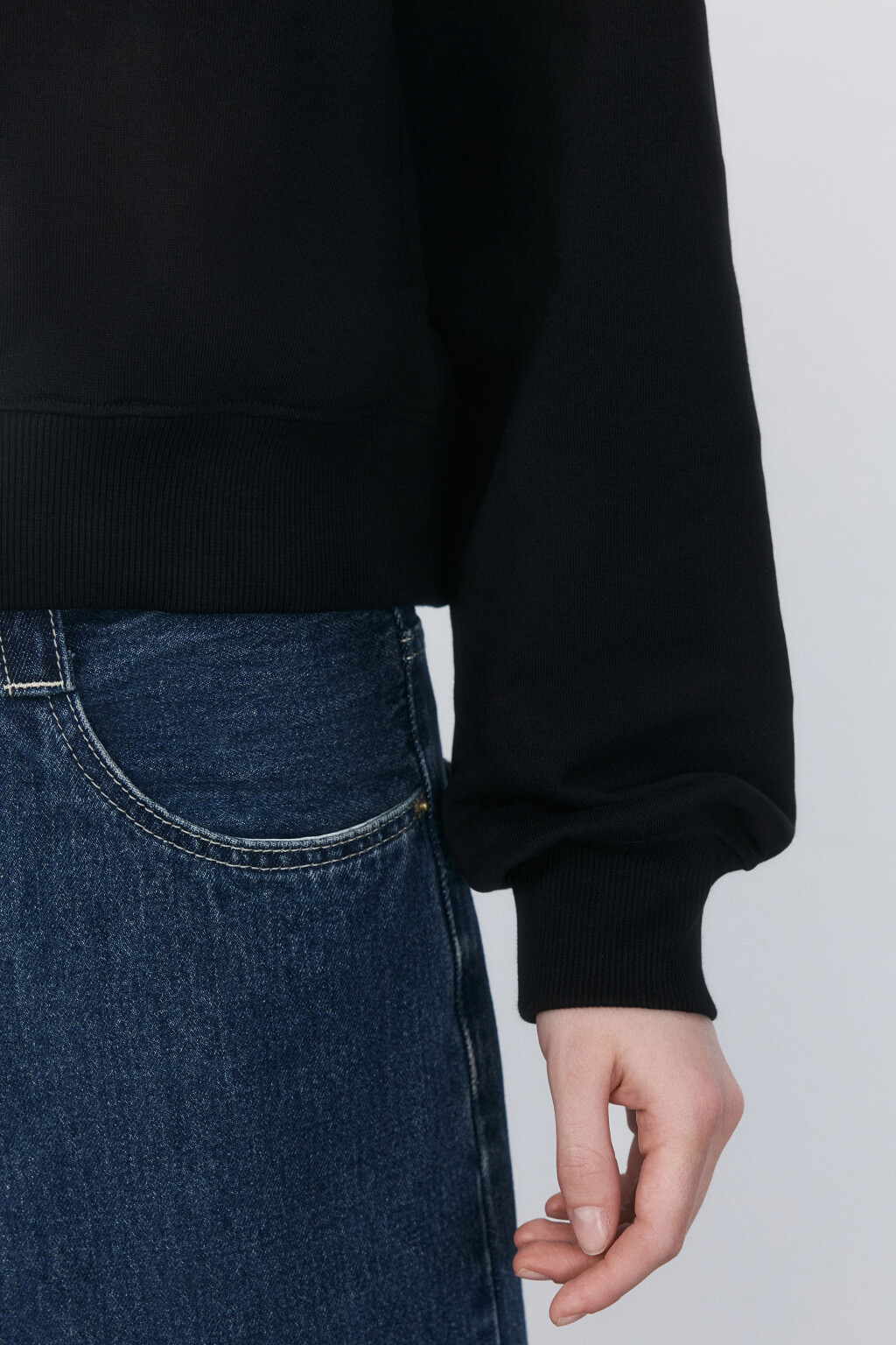 Толстовка на молнии с оборками - цвет черный - 7